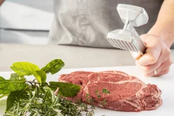 Attendrisseur de viande KitchenCraft en métal à manche plat 22,5cm