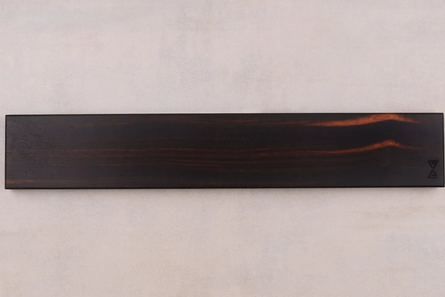Barre aimantée artisanale Essences Creations en ébène de Macassar 45cm 6 places - N°4