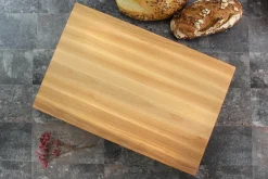 Billot de cuisine Fukito en bois de hêtre certifié FSC - 45 x 30 x 6,2 cm