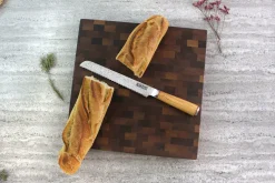 Billot de cuisine Wusaki en bois de noyer damier - 35 x 35 x 4 cm