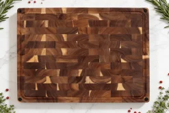 Billot de cuisine Wusaki en bois d'acacia réversible damier 48 x 35 x 3,8cm