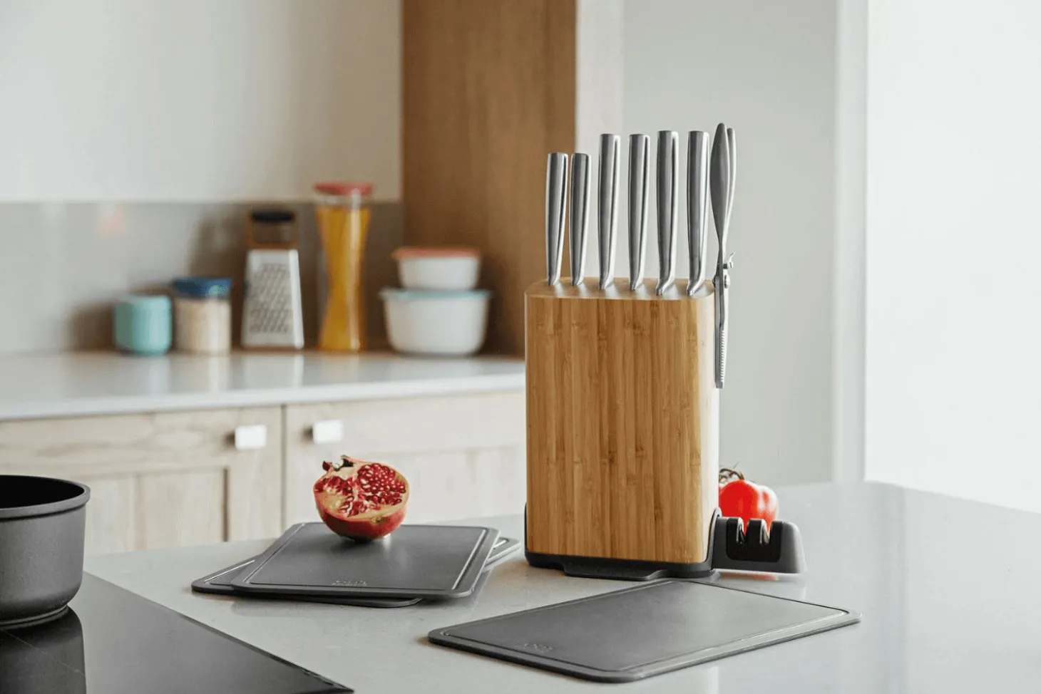 Bloc 6 couteaux Berghoff Legacy avec aiguiseur et 3 planches