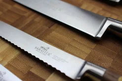 Bloc SABATIER Perigord en noyer laqué noir 5 couteaux forgés acier inox