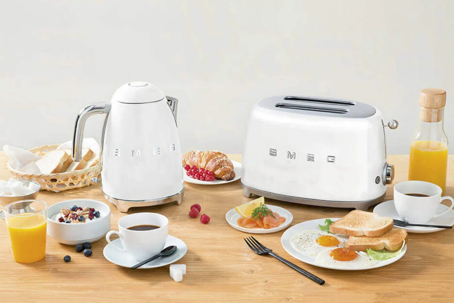 Bouilloire Smeg température réglable années 50 1,7l