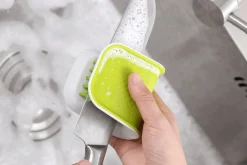 Brosse Joseph Joseph pour couteaux et couverts en polymère vert