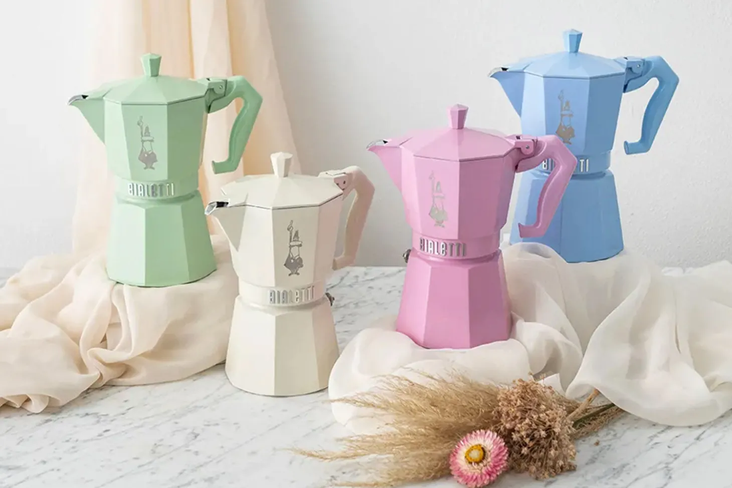 Cafetière italienne Bialetti Moka Exclusive crème