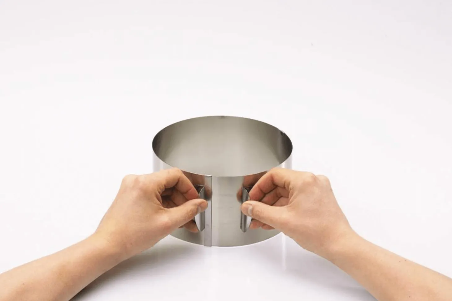 Cercle à gâteaux extensible Gefu Tondo en inox hauteur 8,5cm