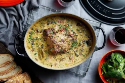 Cocotte ovale en fonte émaillée Le Creuset Signature 29cm Noir Mat