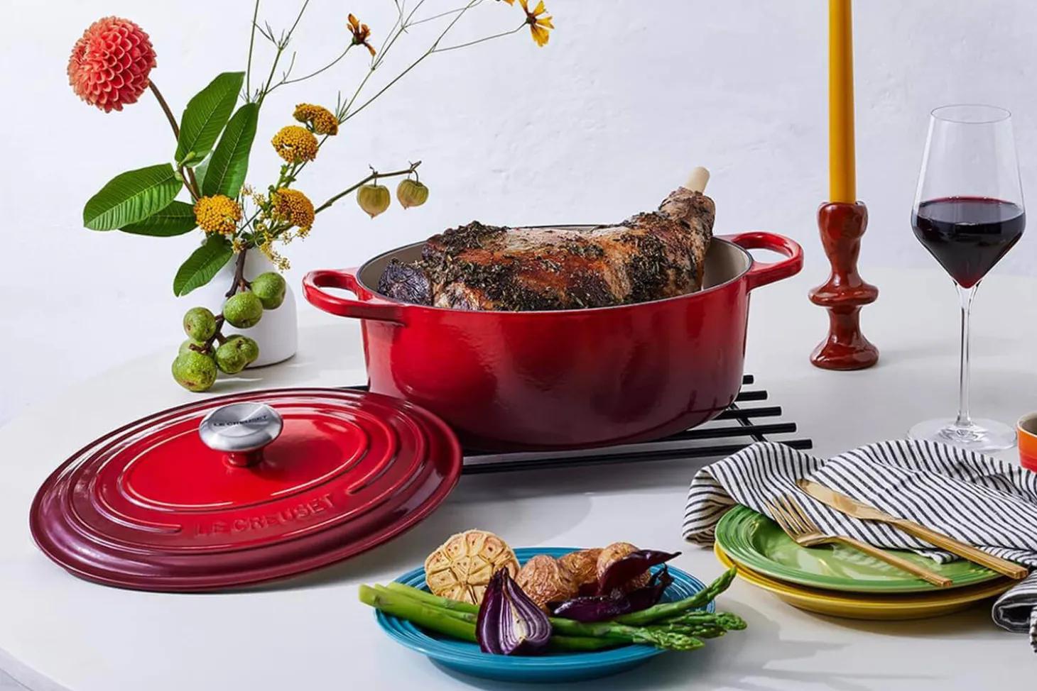 Cocotte ovale en fonte émaillée Le Creuset Signature 33cm Cerise