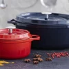 Cocotte ovale Invicta en fonte émaillée noire 35cm