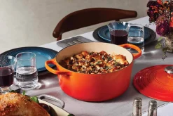 Cocotte ronde en fonte émaillée Le Creuset Signature 28cm Volcanique
