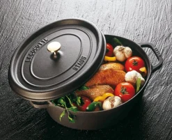 Cocotte ronde en fonte émaillée STAUB noir mat