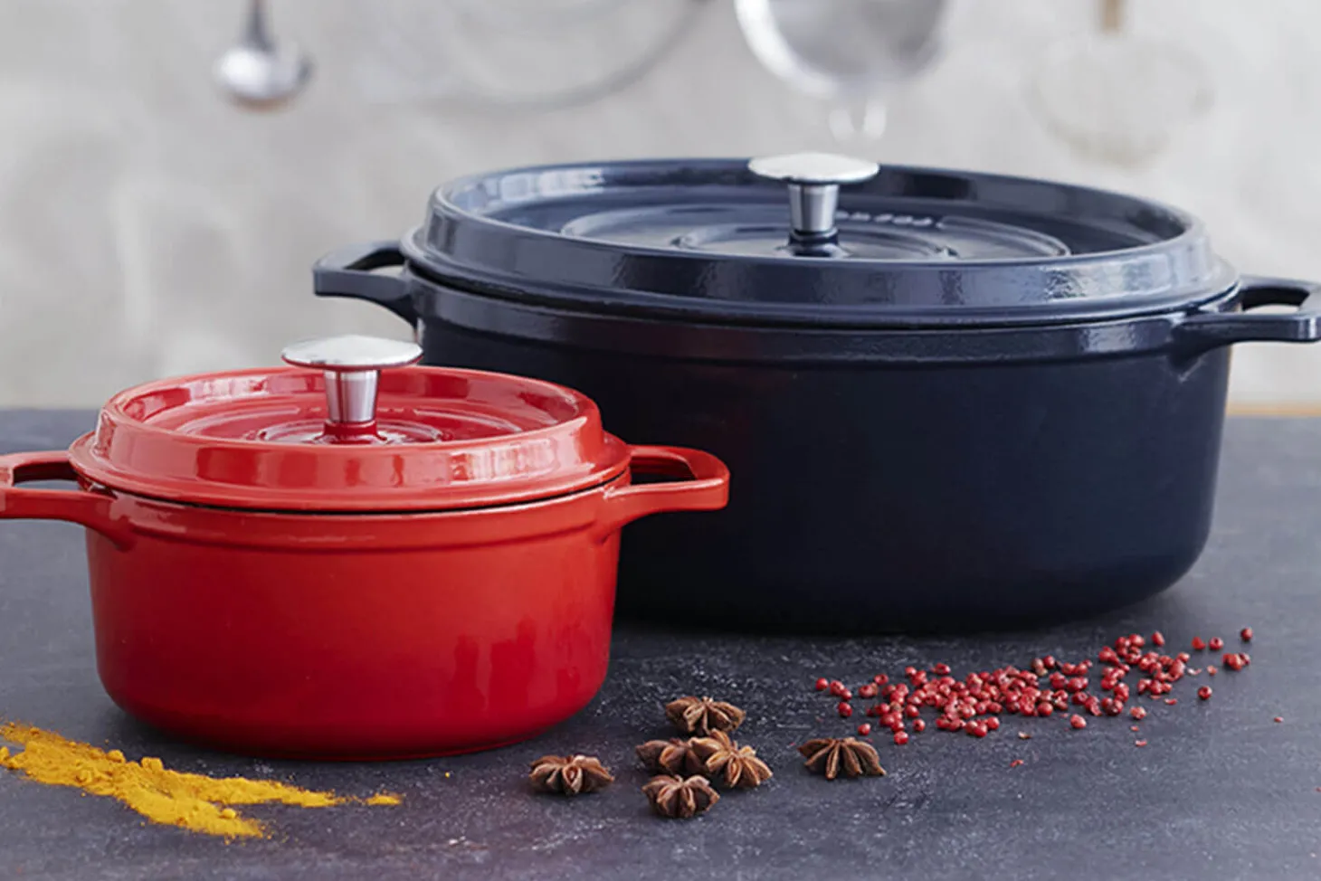 Cocotte ronde Invicta en fonte émaillée rubis 20cm