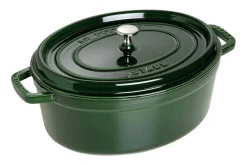 Cocotte Staub ovale en fonte émaillée basilic