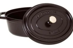 Cocotte Staub ovale en fonte émaillée noir mat