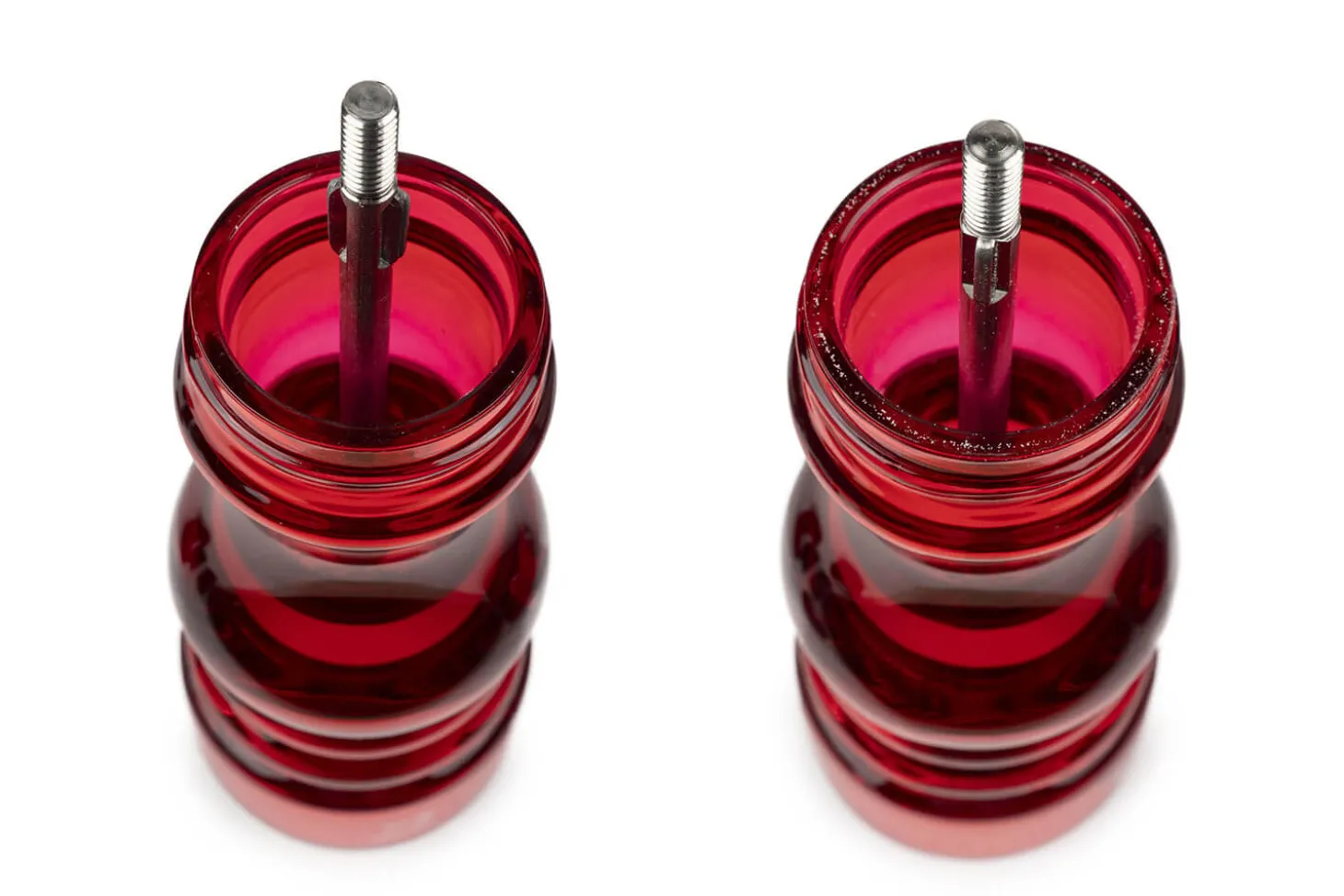 Coffret cadeau 2 moulins Peugeot Podium en acrylique rouge 18cm