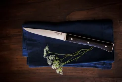Coffret 4 couteaux de table Opinel Facette manche frêne sombre lame 11cm inox lisse