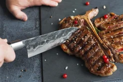 Coffret 3 couteaux Samura Blacksmith martelés : universel + santoku + nakiri
