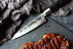 Coffret 3 couteaux Samura Blacksmith martelés : universel + santoku + nakiri