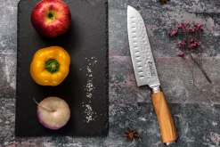 Coffret 3 couteaux Wusaki Damas 10Cr olivier Santoku + Universel + Office
