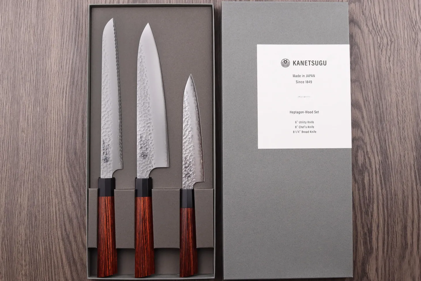 Coffret de 3 couteaux japonais Kanetsugu Heptagon Uto universel, chef et pain
