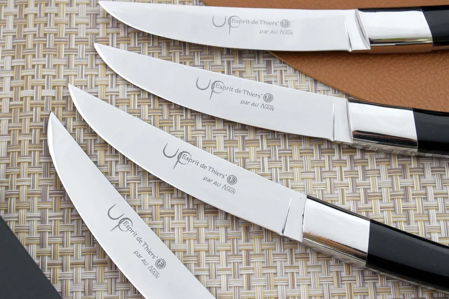 Coffret de table AU NAIN UP 6 couteaux à steak 11cm