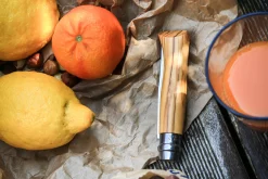 Coffret Opinel Luxe n°8 lame 8,5cm manche en olivier + étui