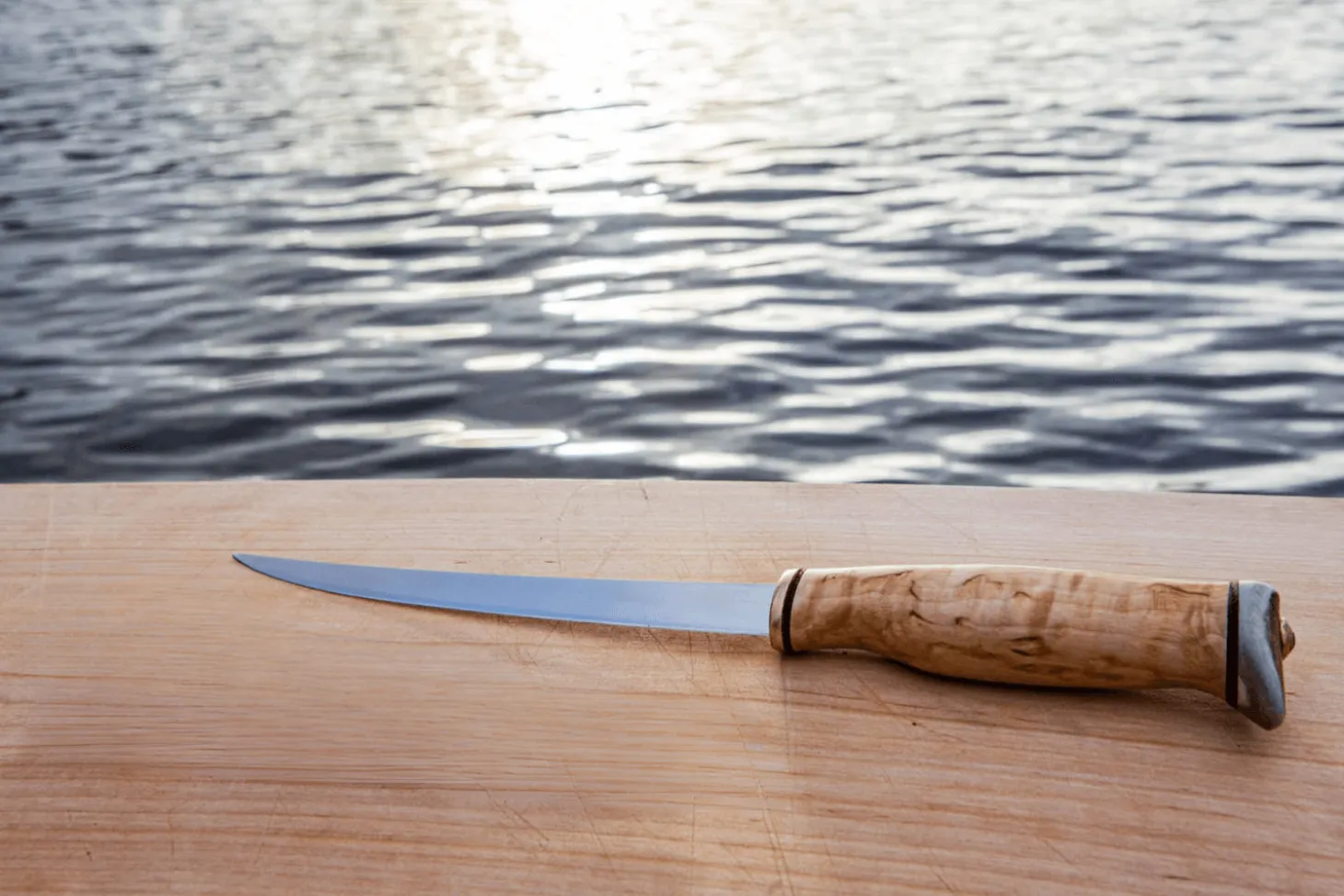 Couteau Arctic Legend Fillet Knife AL023 artisanal lame 16cm manche en bouleau frisé + étui en cuir