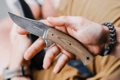 Couteau Böker Boxer Fixed 120503 lame en acier 8,4cm manche en micarta marron + étui en cuir