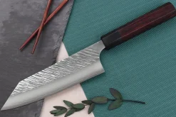 Couteau Bunka japonais artisanal Yu Kurosaki Fujin 16,5cm SG2