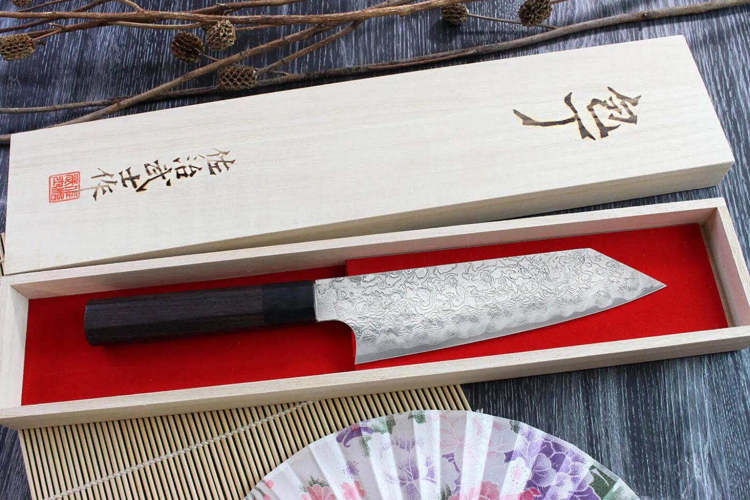 Couteau bunka japonais artisanal Takeshi Saji R2 Damas 18cm