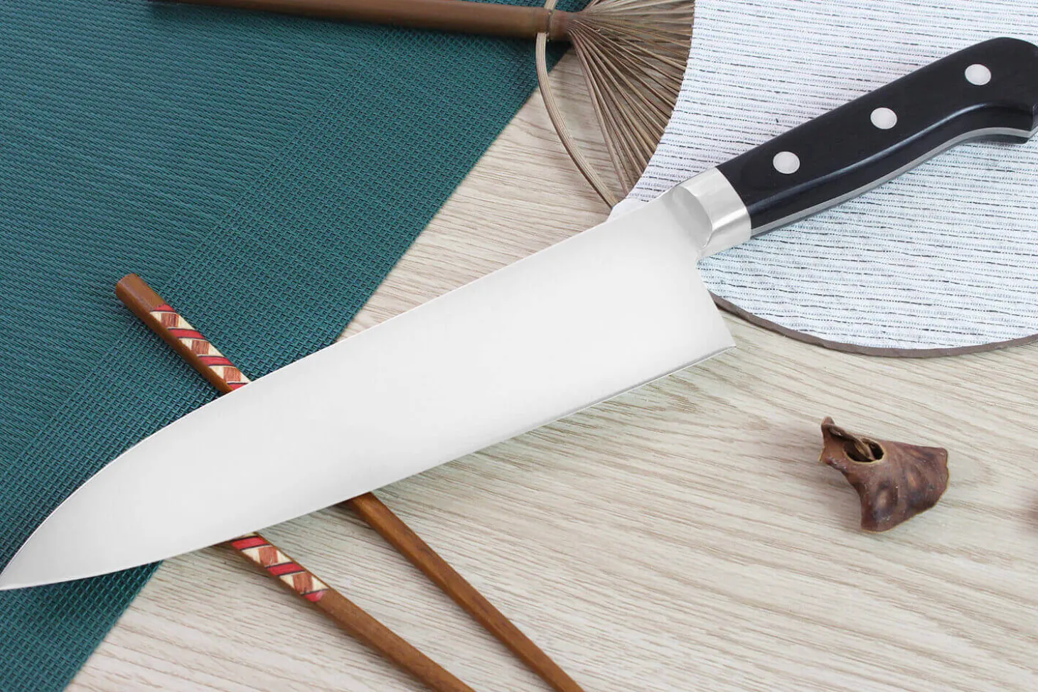 Couteau deba japonais Misono 440 22cm pour l'usage Occidental