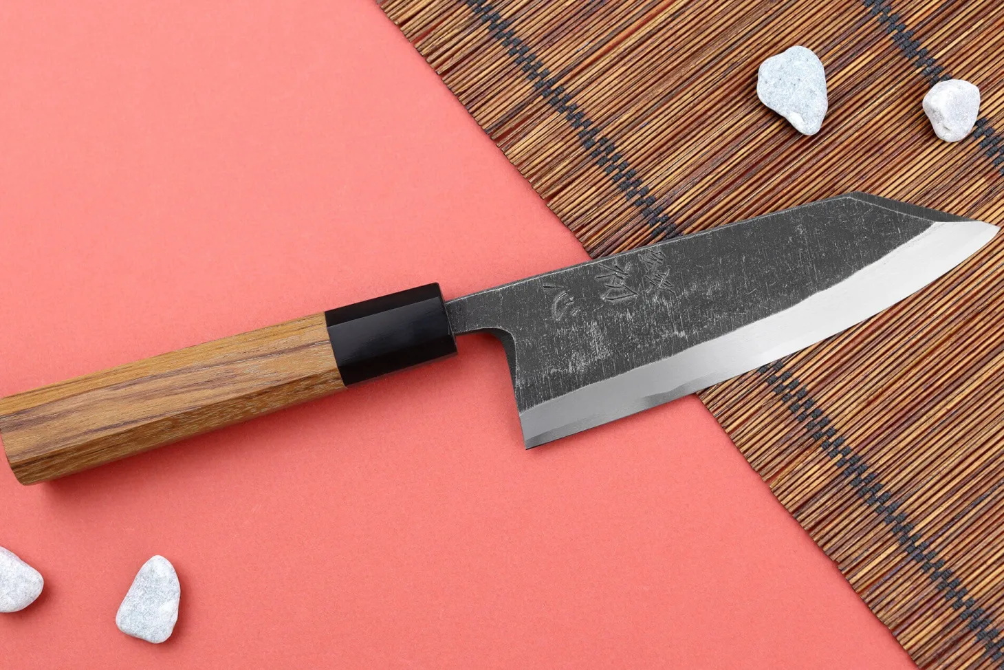 Couteau deba kiritsuke 15cm japonais artisanal Hatsukokoro Shirasagi manche en teck