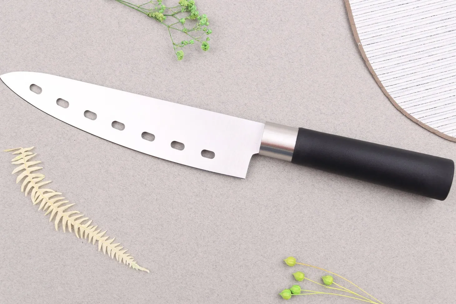 Couteau de chef ajouré 18cm japonais Satake Cutlery Traditional PP