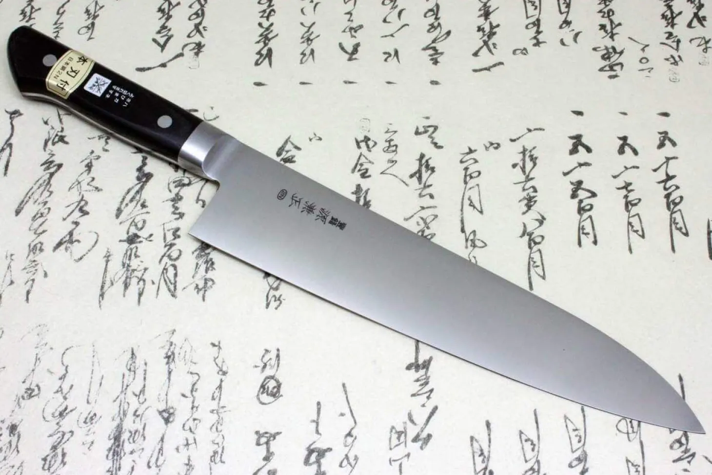 Couteau de chef 27cm Japan Kanetsune acier carbone 2N