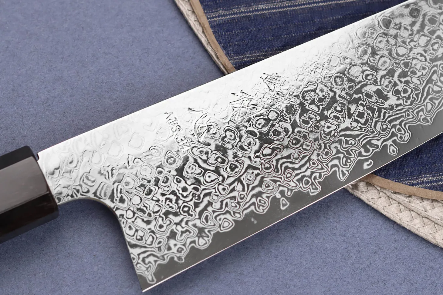Couteau de chef 21cm japonais artisanal Hatsukokoro Ginga ATS-34 Damas ébène