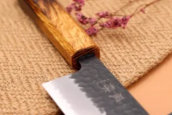 Couteau de chef 24cm japonais artisanal Yuzo Black AS chêne brûlé