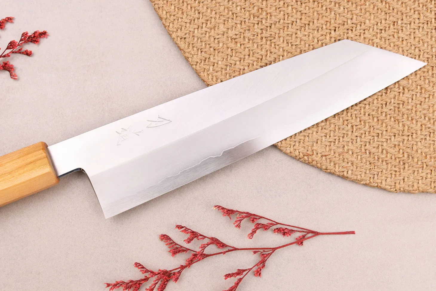 Couteau de chef 21cm japonais artisanal Hado Ginsan Cherry