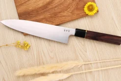 Couteau de chef 24cm japonais artisanal Sukenari SG2 San Maï manche en bois de rose