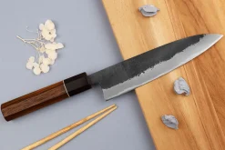 Couteau de chef 18cm japonais artisanal Yuzo Black Nashiji