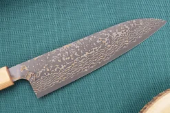 Couteau de chef 18cm japonais artisanal Takeshi Saji VG10 Gold