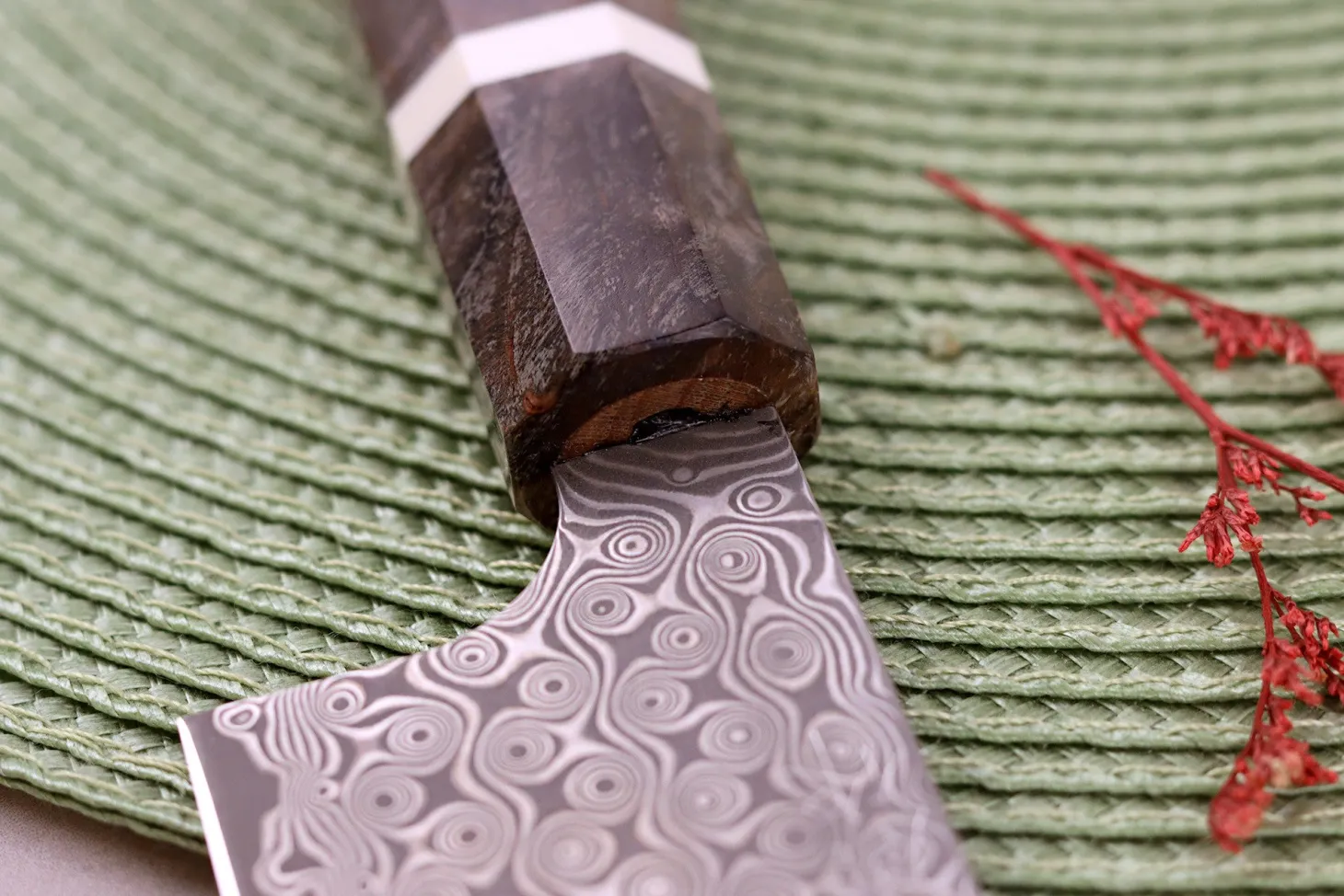Couteau de chef 23cm japonais artisanal Nigara Hamono Anmon Damascus SG2
