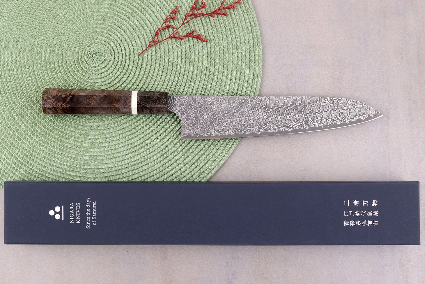 Couteau de chef 23cm japonais artisanal Nigara Hamono Anmon Damascus SG2