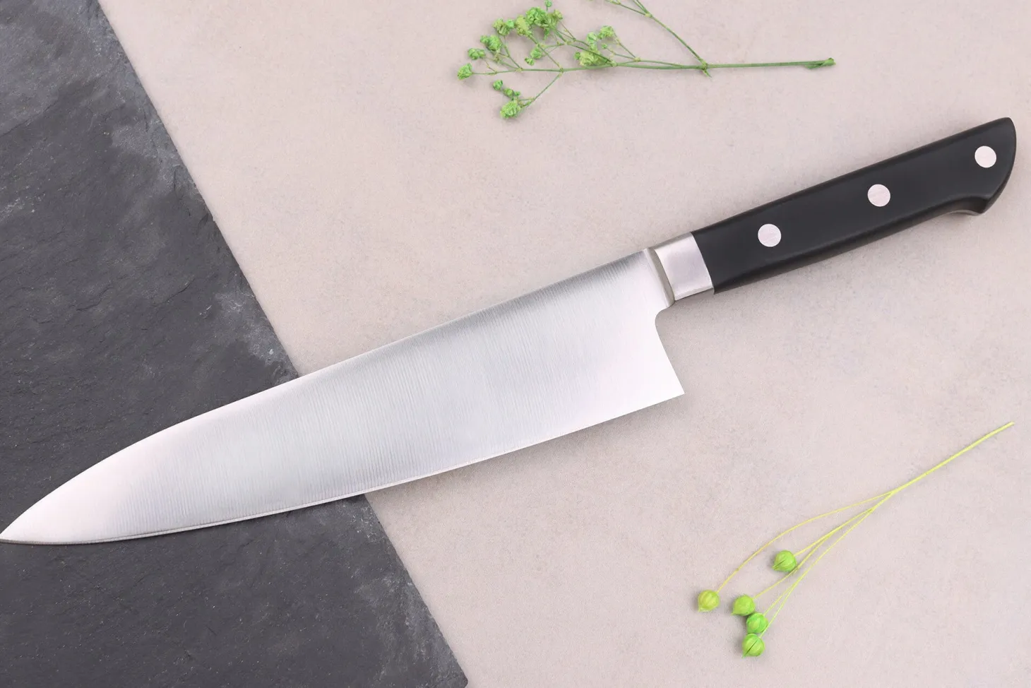 Couteau de chef 21cm japonais Satake Cutlery ABS