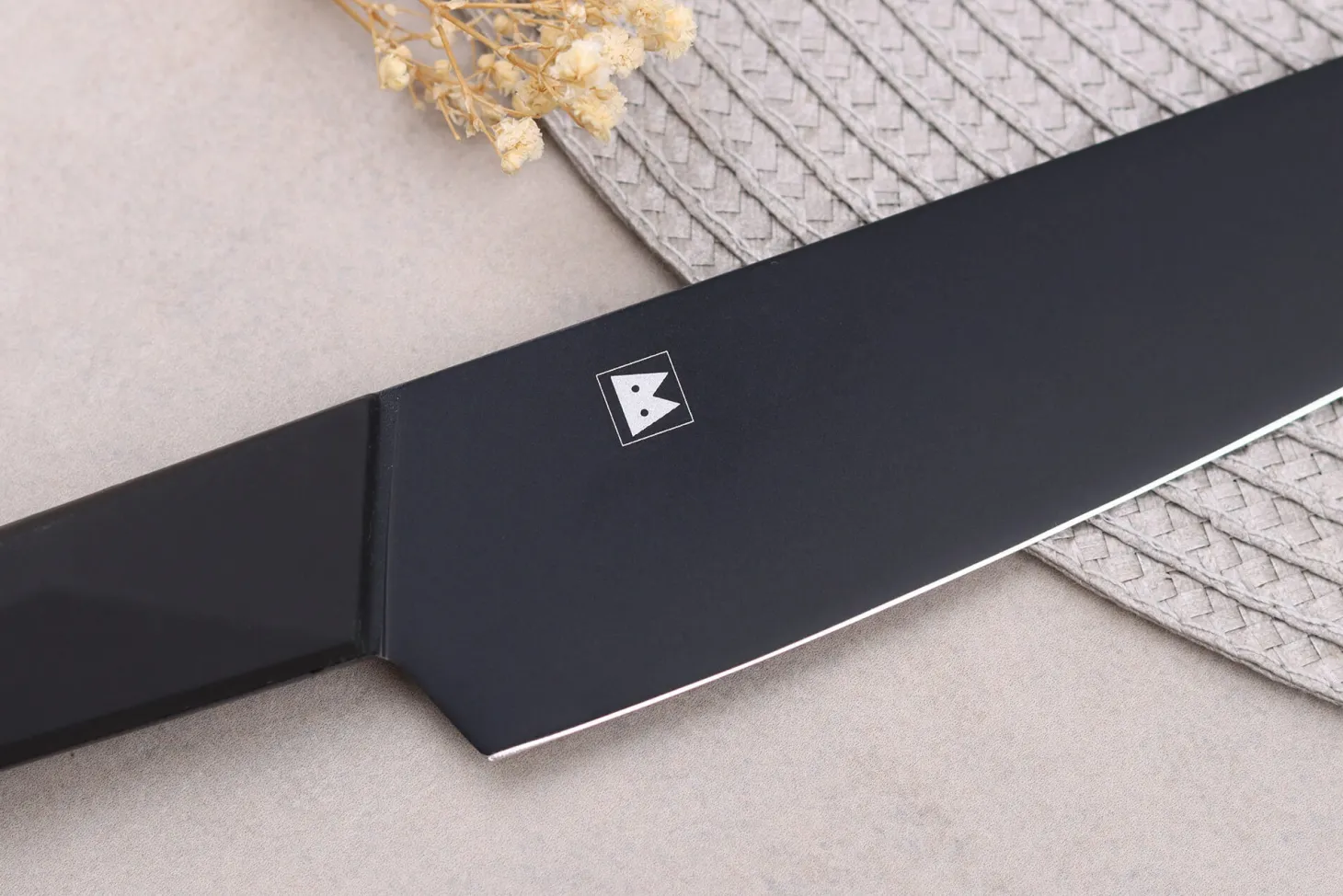 Couteau de chef 18cm japonais Satake Cutlery Black