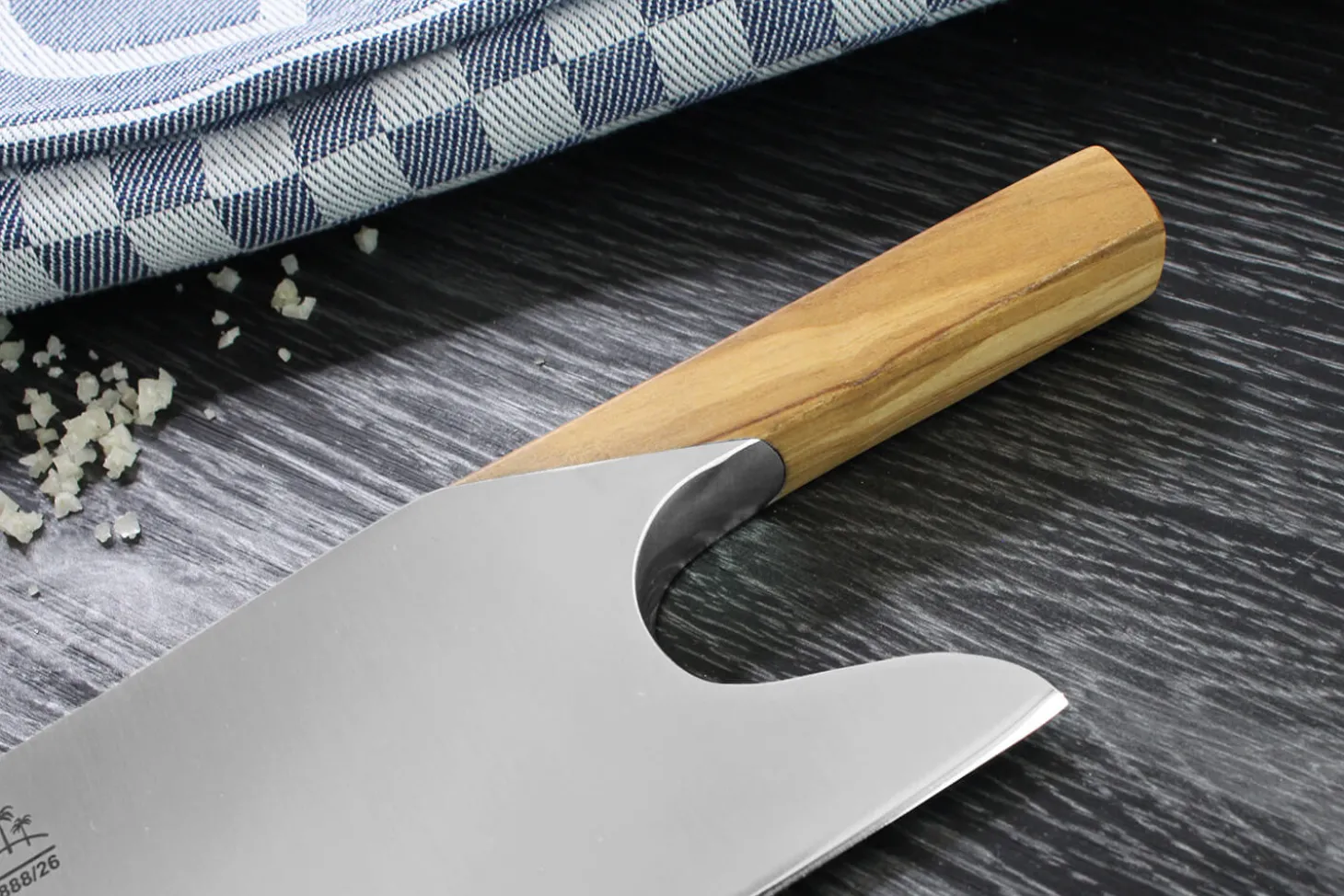 Couteau de chef Güde THE KNIFE 26cm unique et design manche olivier