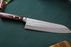 Couteau de chef japonais artisanal Masutani 18cm martelé