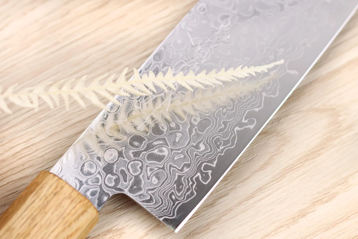 Couteau de chef japonais artisanal Yoshihiro ZAD lame damassée 21cm