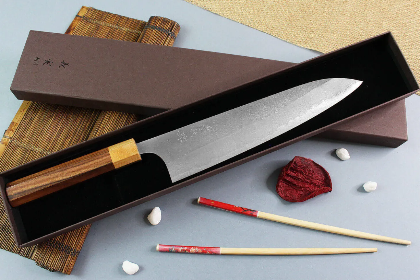 Couteau de chef japonais artisanal Yoshimi Kato AS Nashiji 24cm