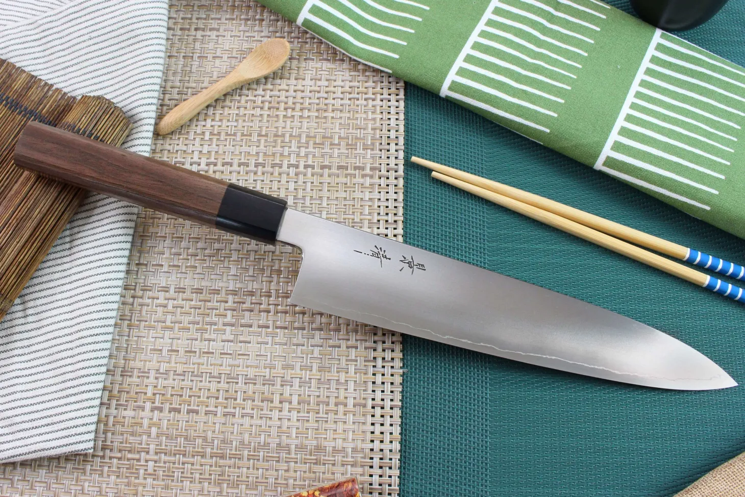 Couteau de chef japonais artisanal Kagekiyo Kurumi Ginsan 24cm